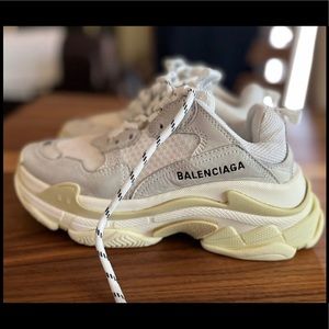 Womens Balenciaga Triple S Shoe 36